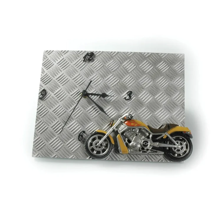 Booster Wall Clock Metal (30,5 x 5 x 23,5 cm)  183-1064-870