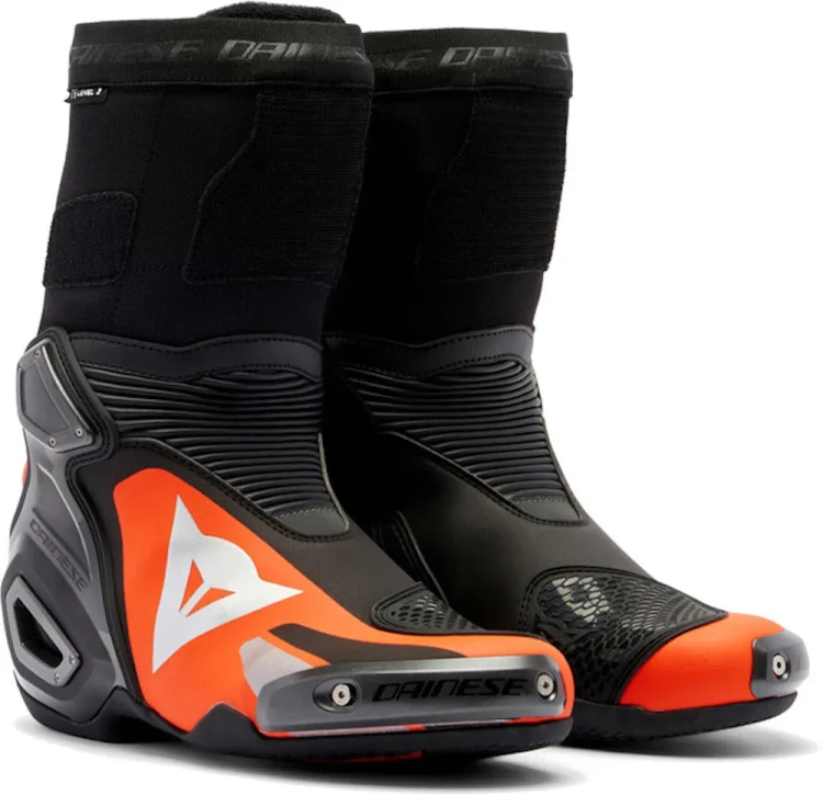 Мотоботы спортивные Dainese Axial 2